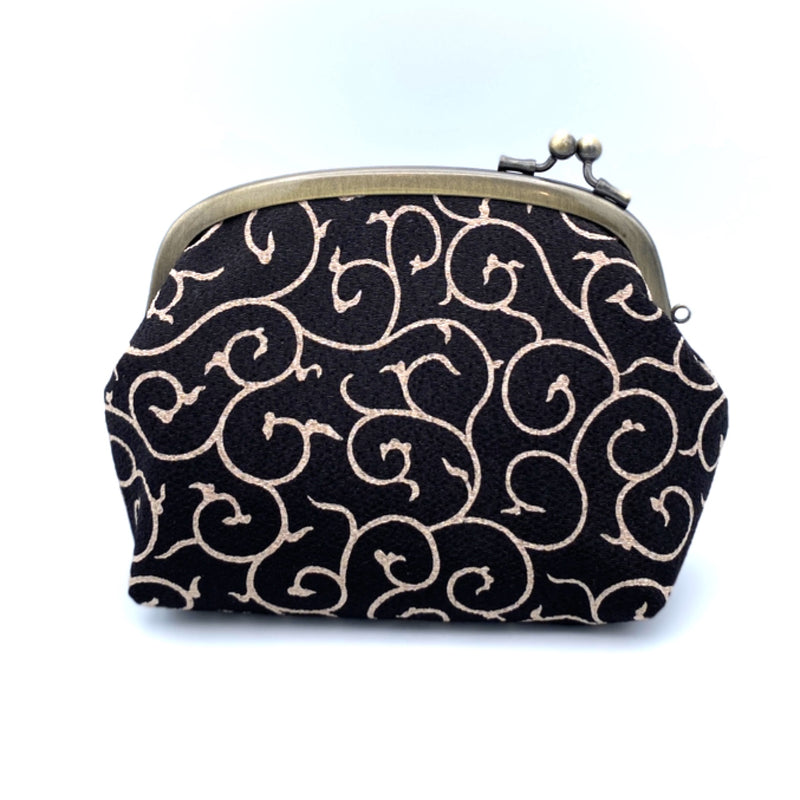 Clasp Pouch(Small) Crepe Arabesque(Black)